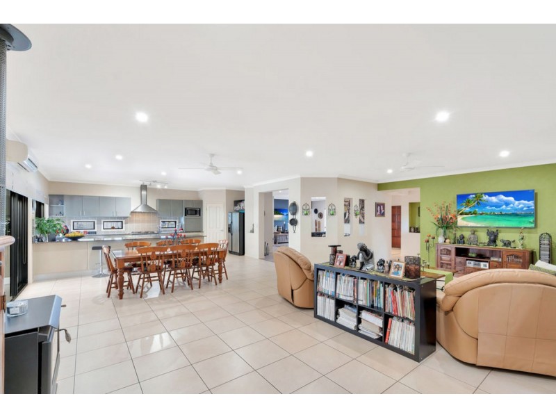 60-62 Racecourse Place, Tamborine QLD 4270