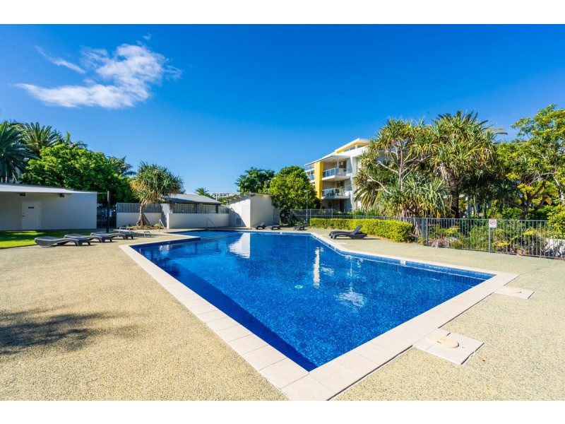 225/64 Sickle Avenue, Hope Island QLD 4212