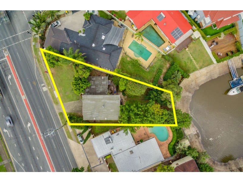 82 Ashmore Road, Bundall QLD 4217