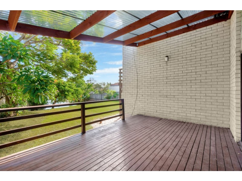 82 Ashmore Road, Bundall QLD 4217