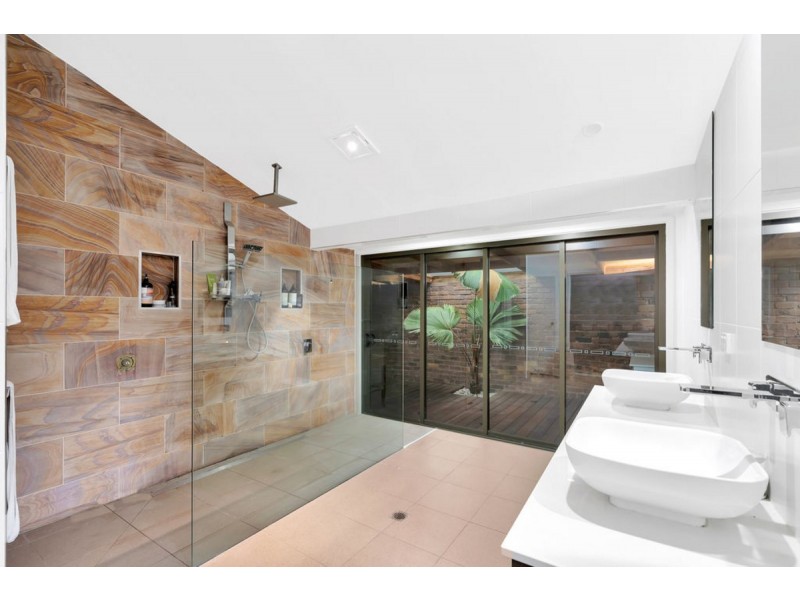 25 Billabirra Crescent, Nerang QLD 4211