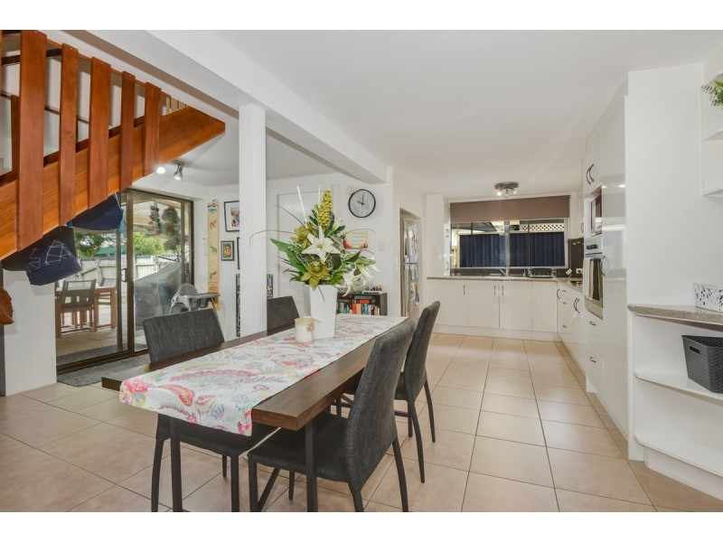 12 Paradise Street, Nerang QLD 4211