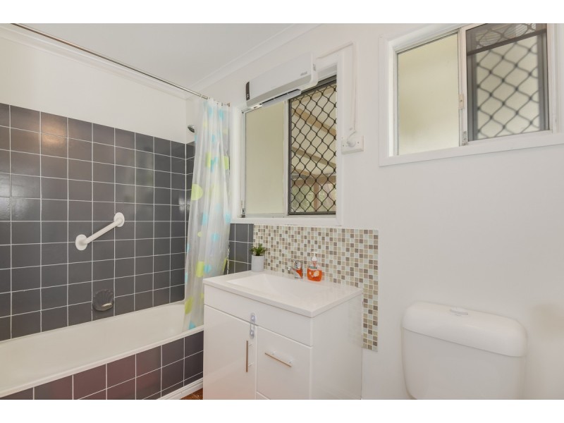 12 Paradise Street, Nerang QLD 4211