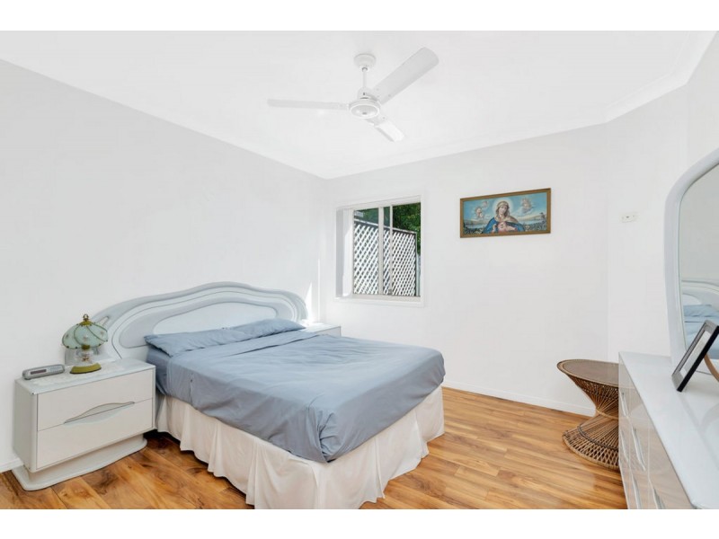 2/21 Hellman Street, Molendinar QLD 4214