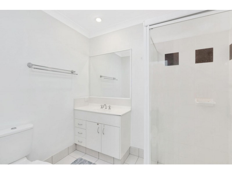 2/21 Hellman Street, Molendinar QLD 4214
