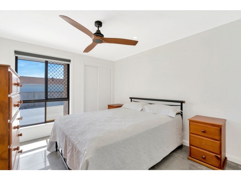 2/47 Alexander Drive, Highland Park QLD 4211