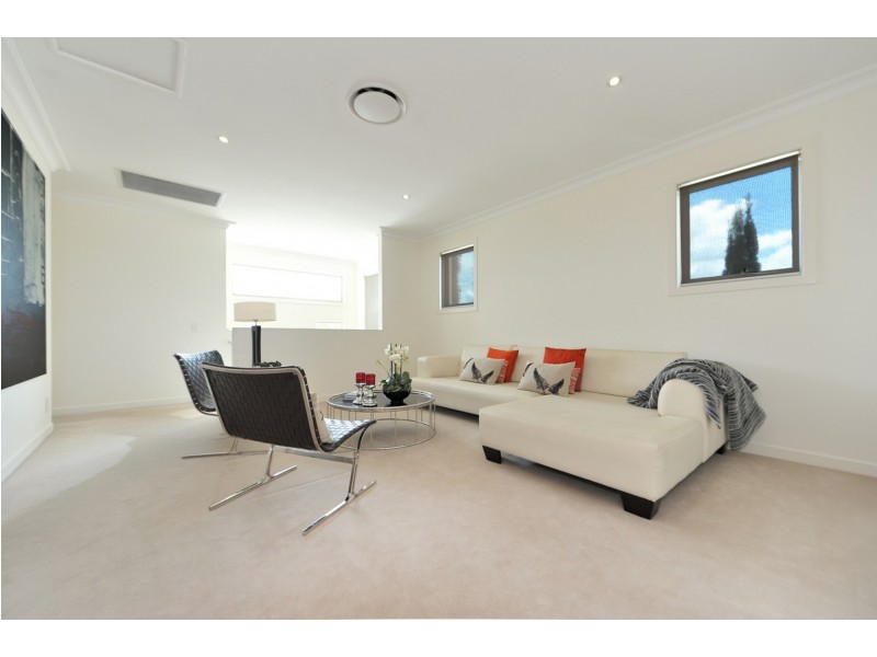 3033 Forest Hills Drive, Sanctuary Cove QLD 4212