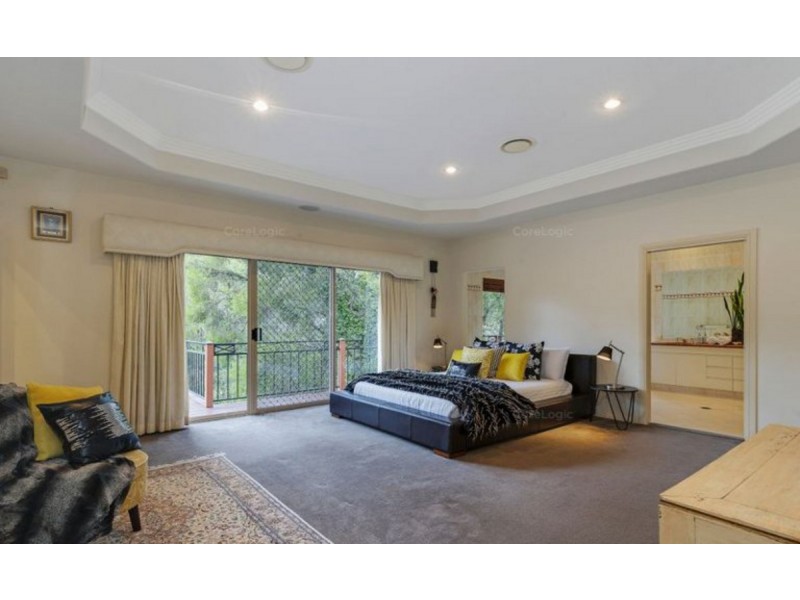 222 Crane Crescent, Nerang QLD 4211