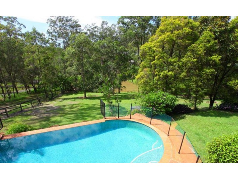 222 Crane Crescent, Nerang QLD 4211