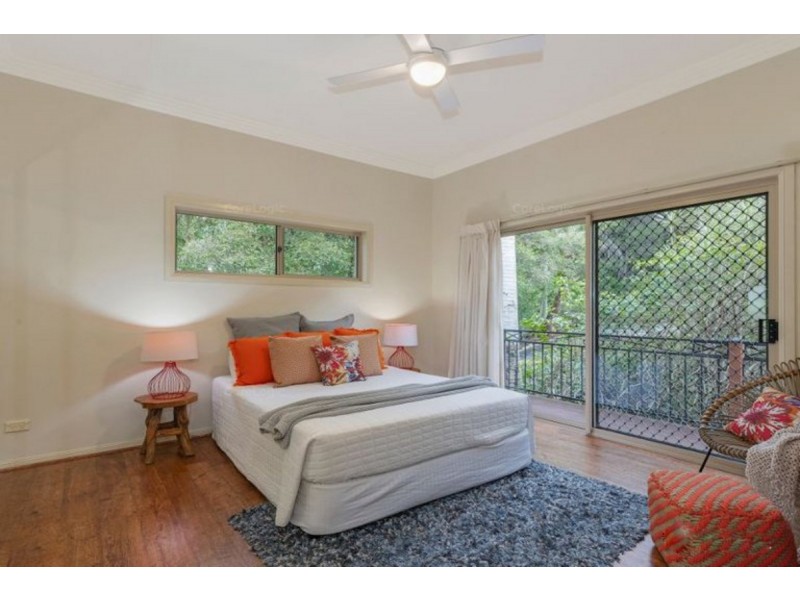 222 Crane Crescent, Nerang QLD 4211