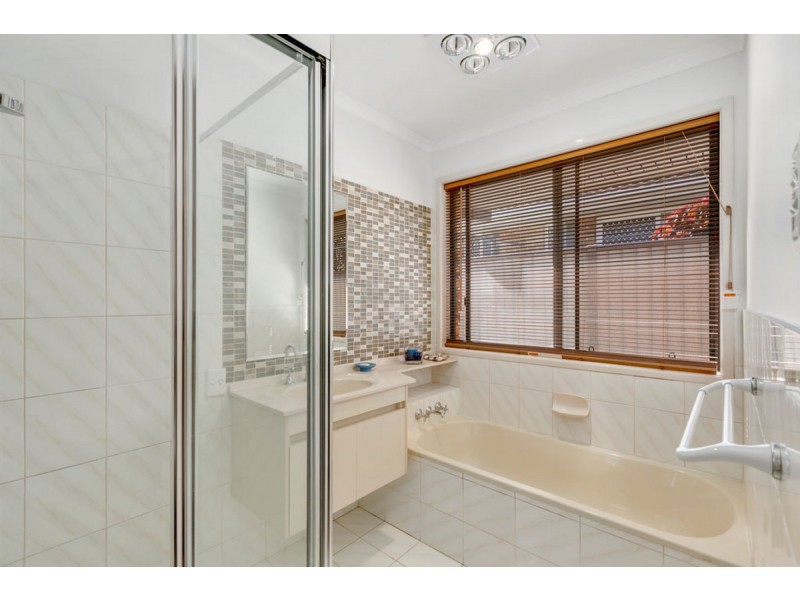 34 Teasdale Drive, Nerang QLD 4211