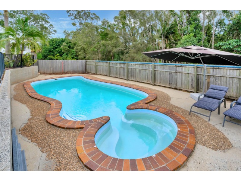 12 Edelsten Court, Carrara QLD 4211