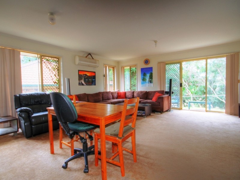 6 Bards Court, Nerang QLD 4211