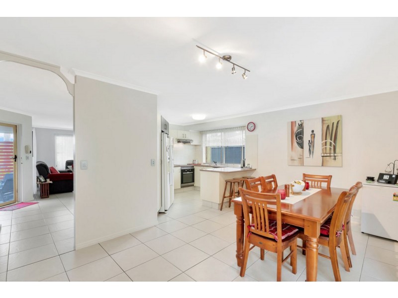 3 Quigan Terrace, Highland Park QLD 4211