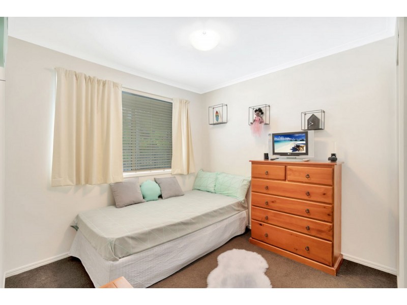 3 Quigan Terrace, Highland Park QLD 4211