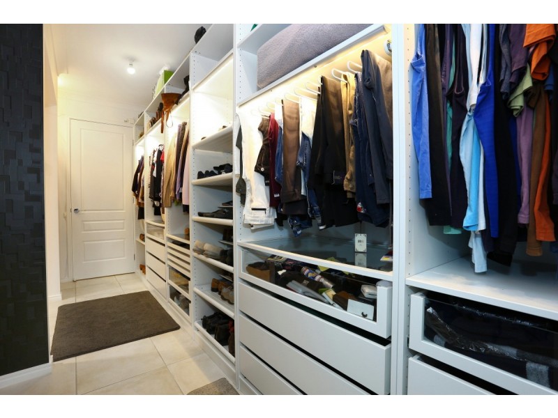 29 Lagoon Park Drive, Maudsland QLD 4210