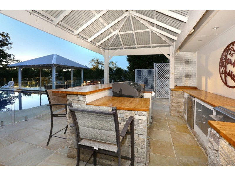 29 Lagoon Park Drive, Maudsland QLD 4210