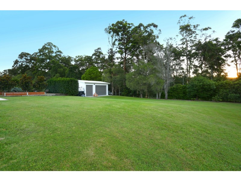 29 Lagoon Park Drive, Maudsland QLD 4210