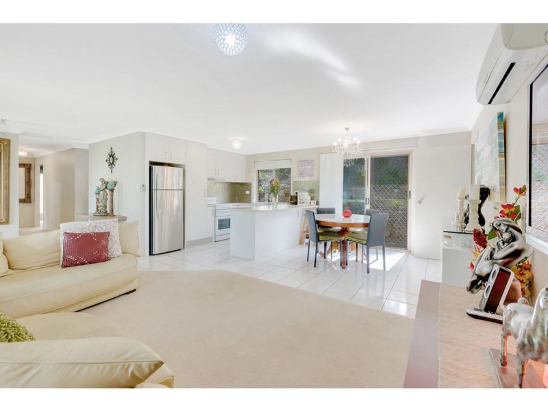 5 Merewether Court, Highland Park QLD 4211