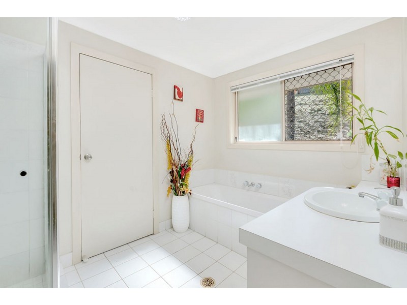 5 Merewether Court, Highland Park QLD 4211