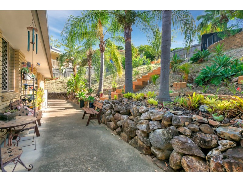 5 Merewether Court, Highland Park QLD 4211