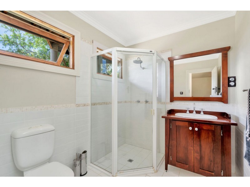 66 Birdlife Court, Nerang QLD 4211