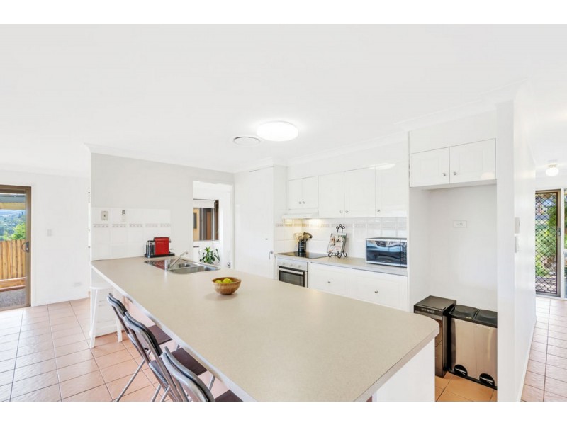 37 Woolmere Street, Carrara QLD 4211