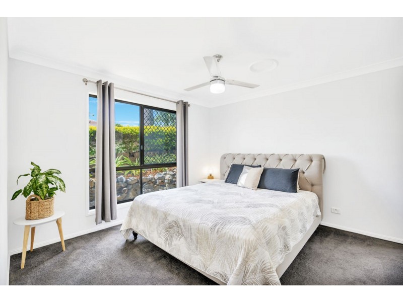 37 Woolmere Street, Carrara QLD 4211