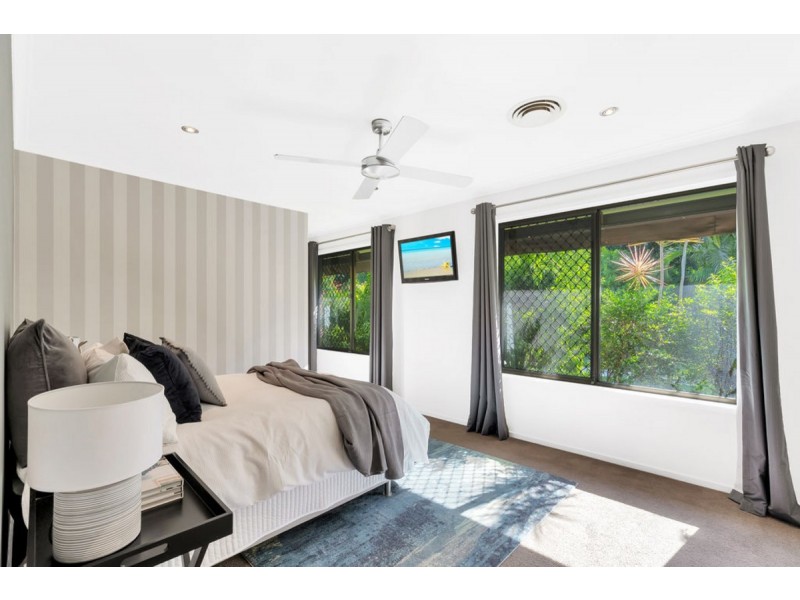 6 Reeves Street, Nerang QLD 4211