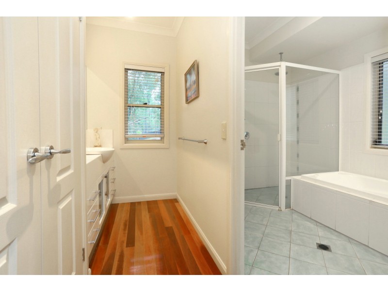 21 Venn Court, Mount Nathan QLD 4211