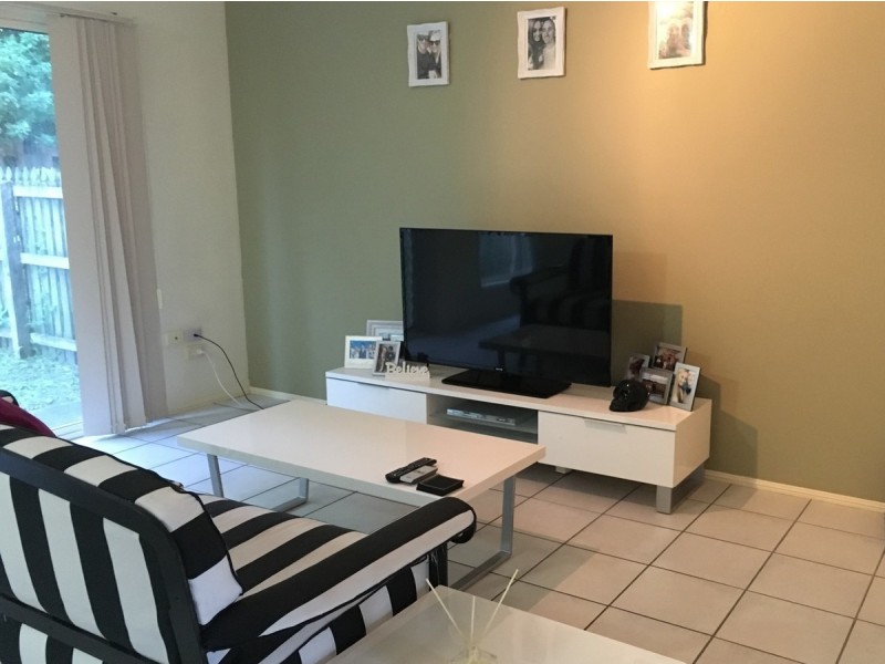 54/102 Alexander Drive, Highland Park QLD 4211