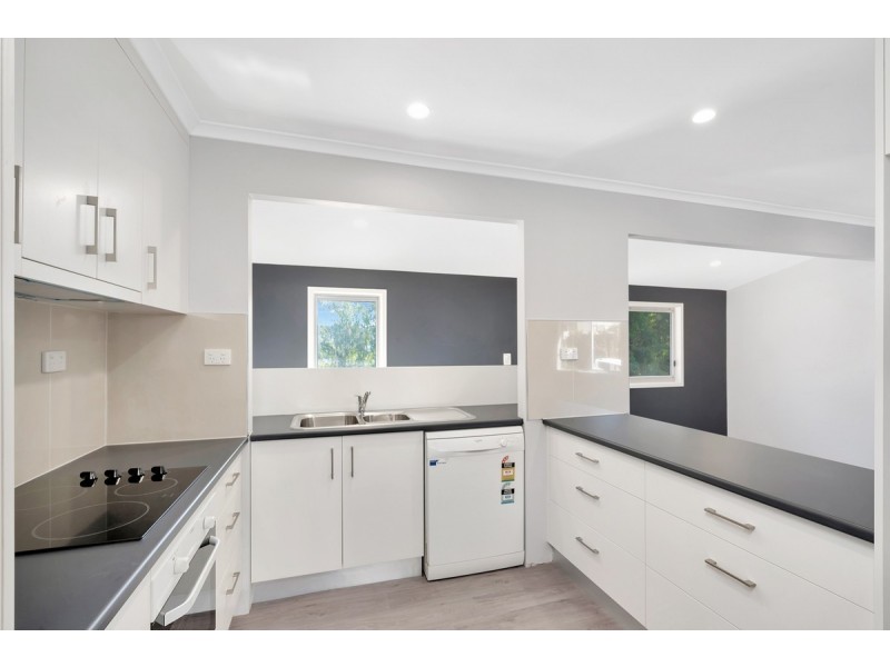 4 Lachlan Avenue, Molendinar QLD 4214