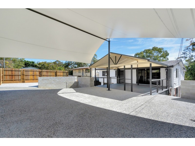 4 Lachlan Avenue, Molendinar QLD 4214