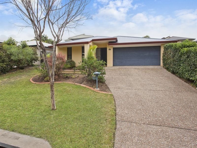 16 Bonner Court, Pacific Pines QLD 4211