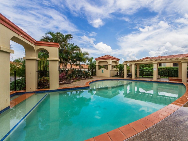 27/480 Christine Avenue, Robina QLD 4226