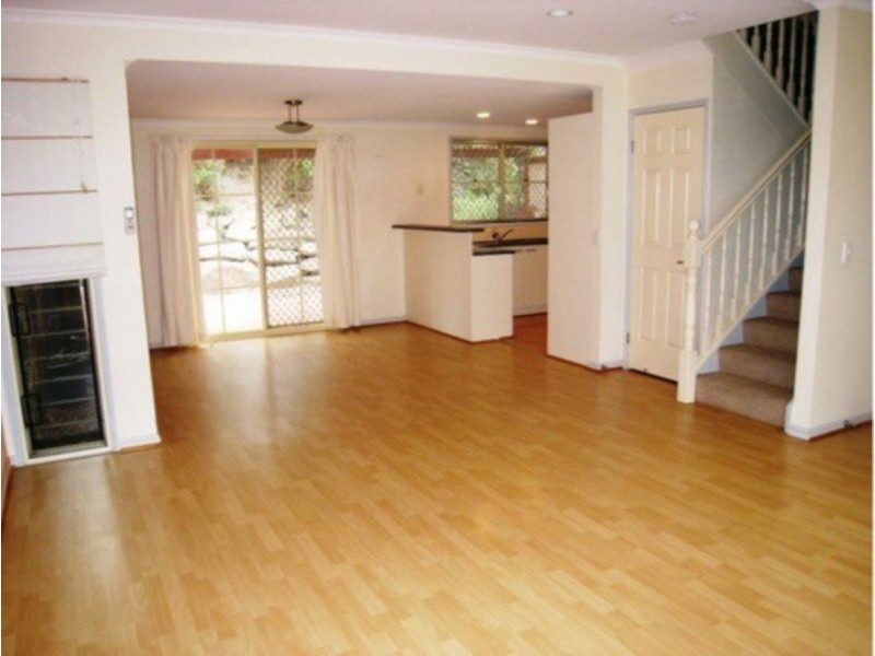 2/59 Paddington Drive, Carrara QLD 4211