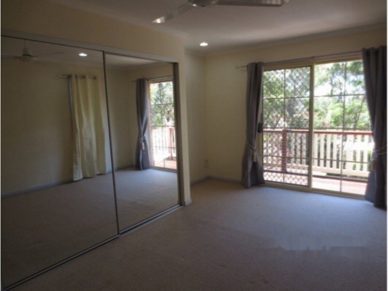 2/59 Paddington Drive, Carrara QLD 4211