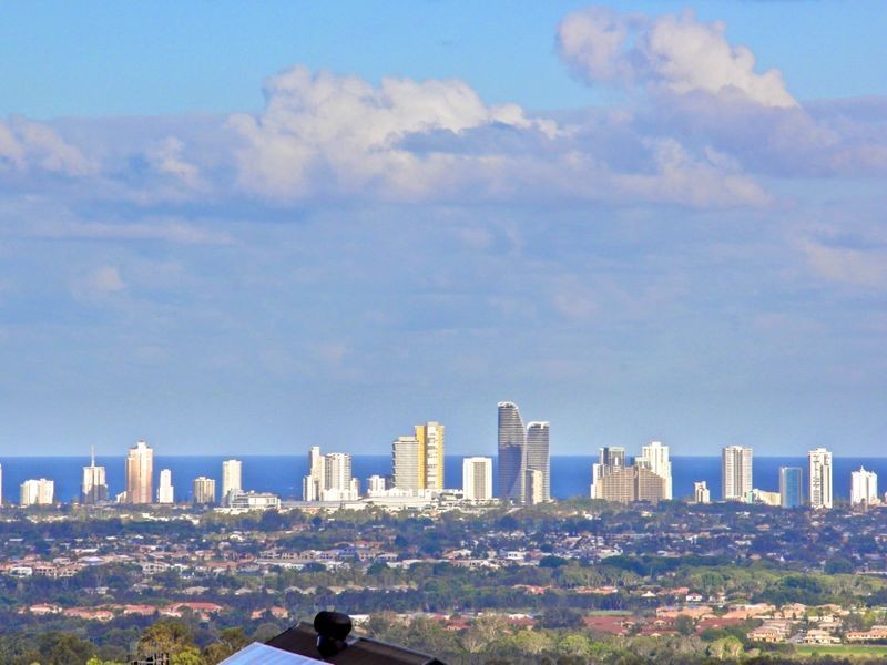 11 Mercure Place, Highland Park QLD 4211