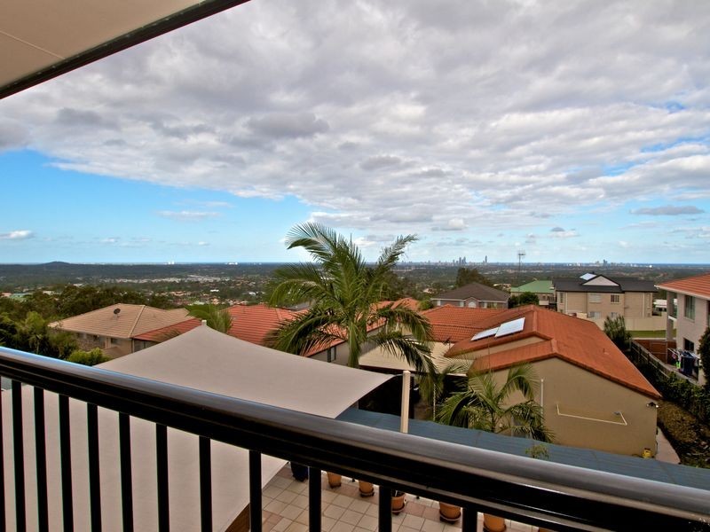 11 Mercure Place, Highland Park QLD 4211