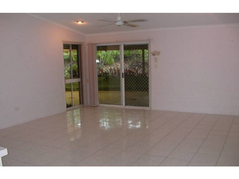 5 Minugh Court, Carrara QLD 4211