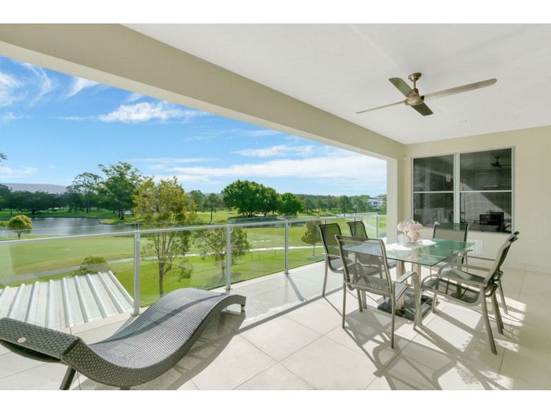 1055 Lakeview Terrace, Benowa QLD 4217