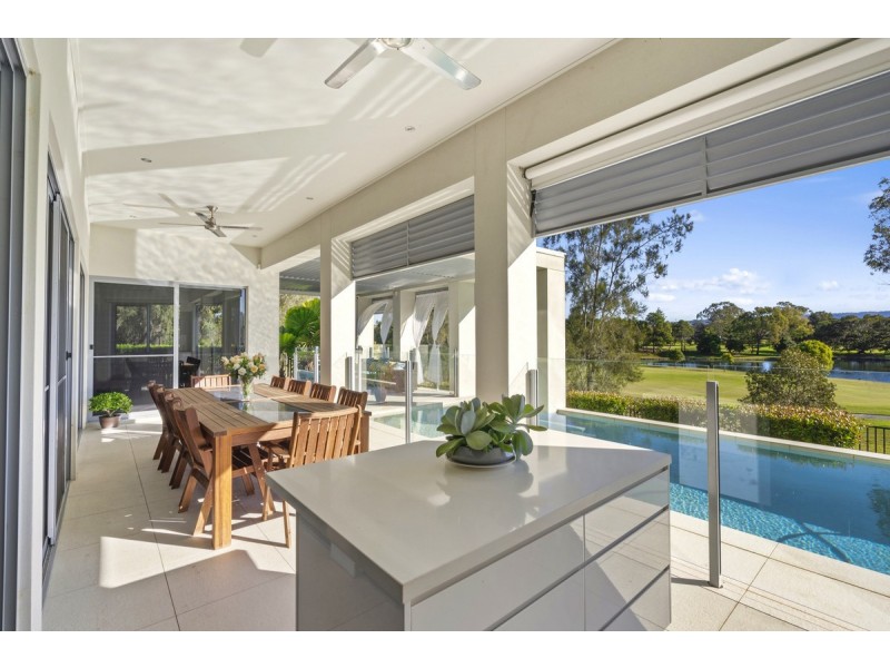 1055 Lakeview Terrace, Benowa QLD 4217