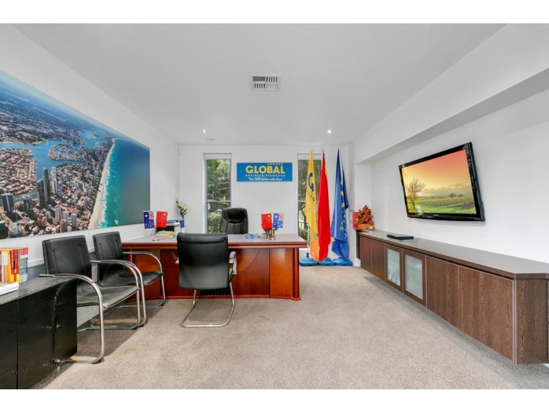 1055 Lakeview Terrace, Benowa QLD 4217