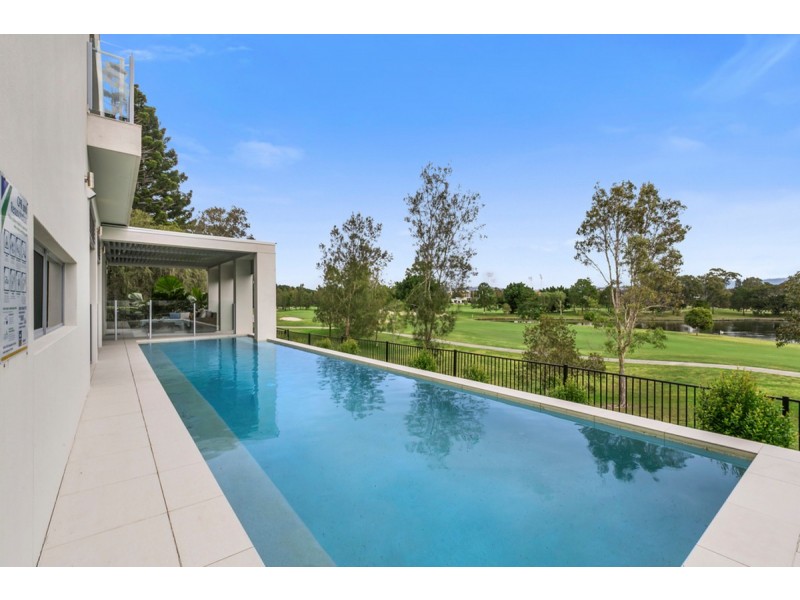 1055 Lakeview Terrace, Benowa QLD 4217