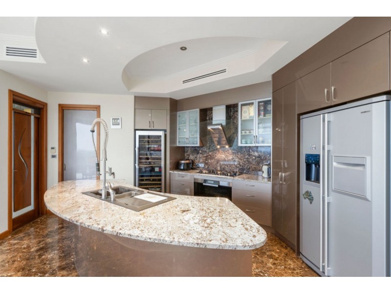 241 San Fernando Drive, Worongary QLD 4213