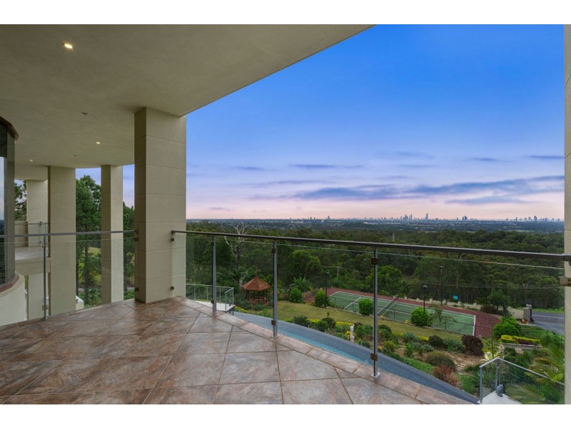 241 San Fernando Drive, Worongary QLD 4213