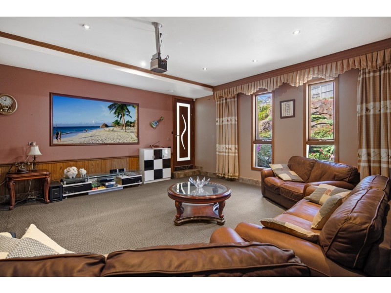 241 San Fernando Drive, Worongary QLD 4213