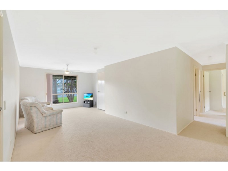 2 Mackellar Drive, Nerang QLD 4211