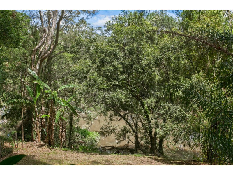 18 Yarraowee Drive, Nerang QLD 4211