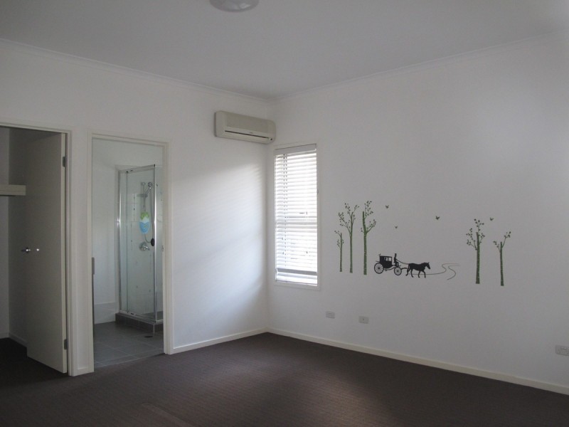 19 Kelsey Circuit, Nerang QLD 4211